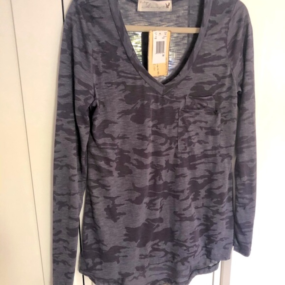 NWT*VINTAGE HAVANA CAMOUFLAGE NEW WTAGS*LIGHTWEIGHT*LONG SLEEVE TEE SHIRT*MED